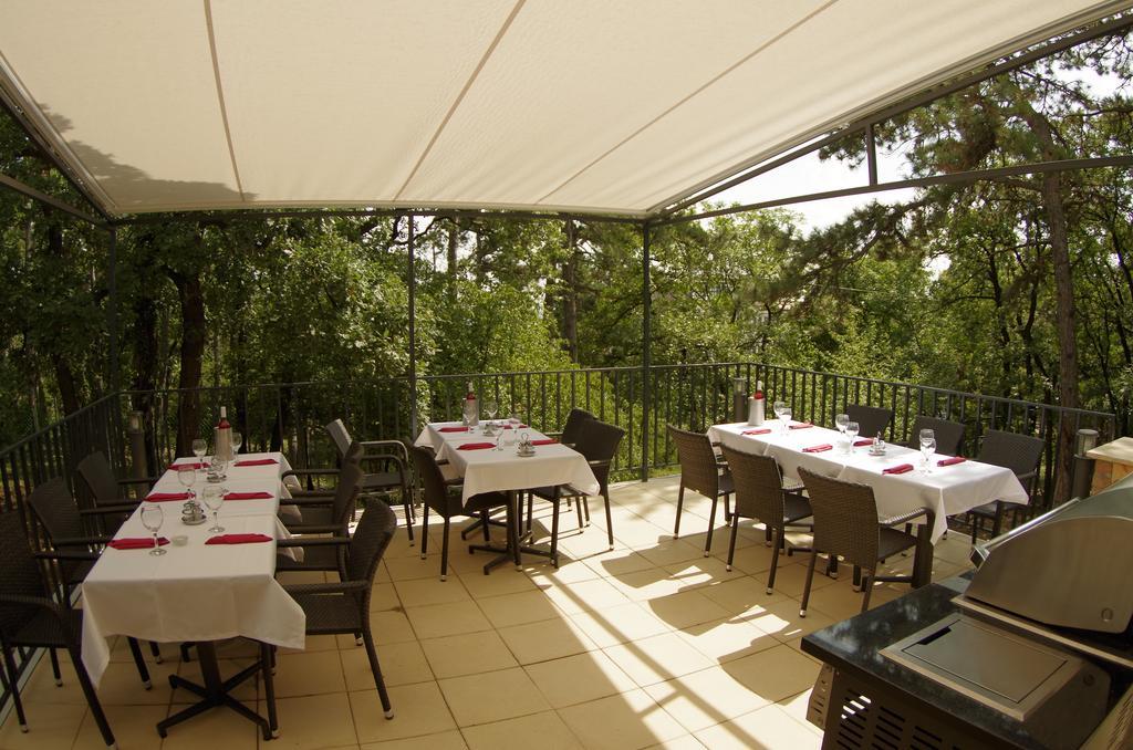 Hotel Therapia Печ Екстер'єр фото