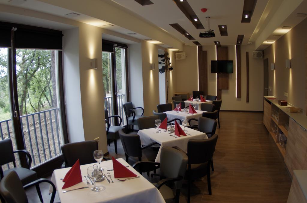 Hotel Therapia Печ Екстер'єр фото